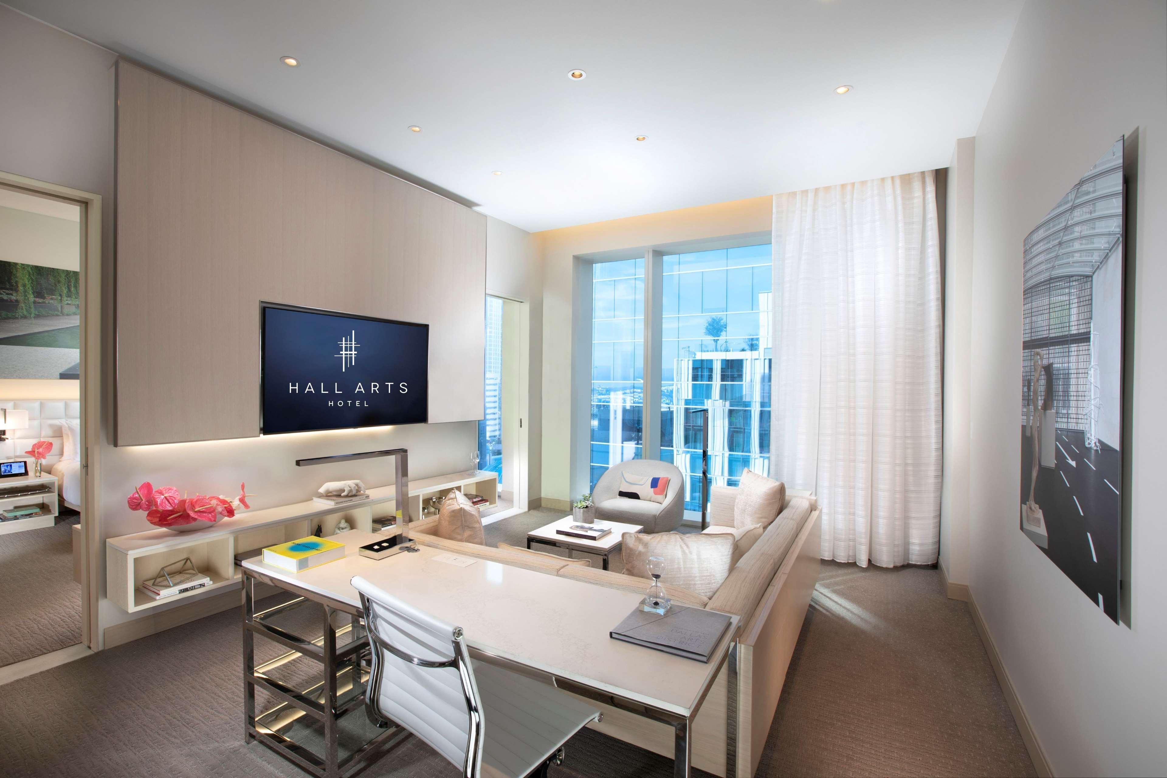 Hall Arts Hotel Dallas, Curio Collection By Hilton Exterior photo