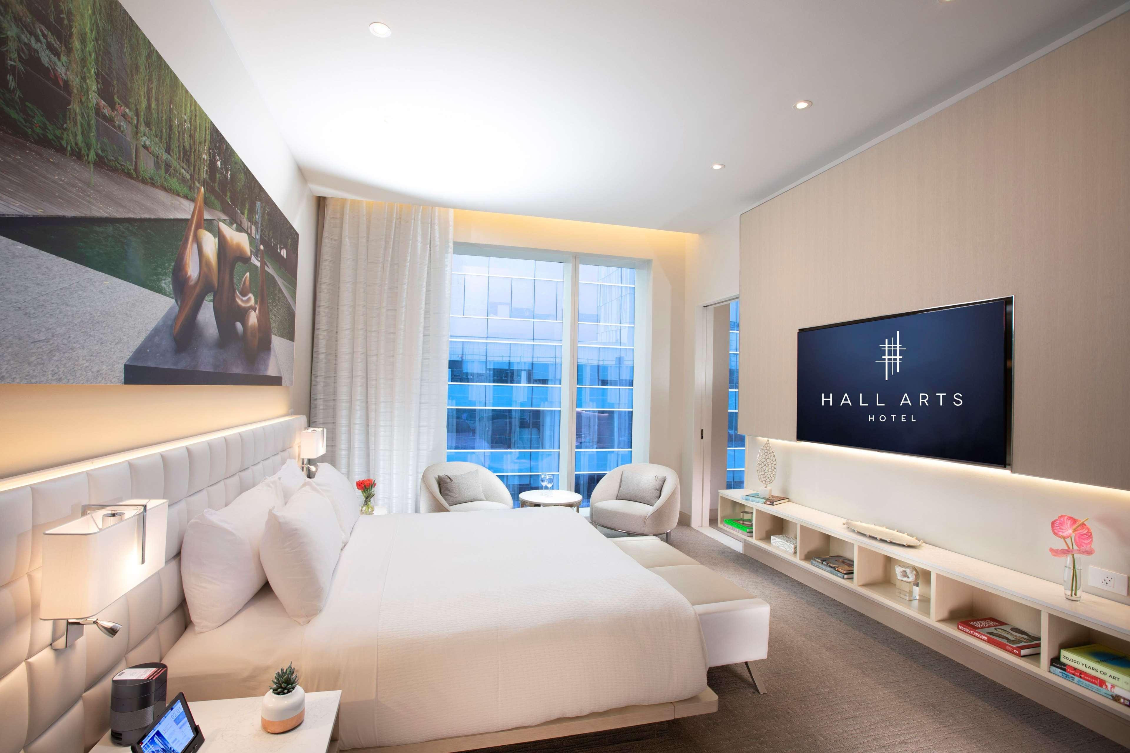 Hall Arts Hotel Dallas, Curio Collection By Hilton Exterior photo