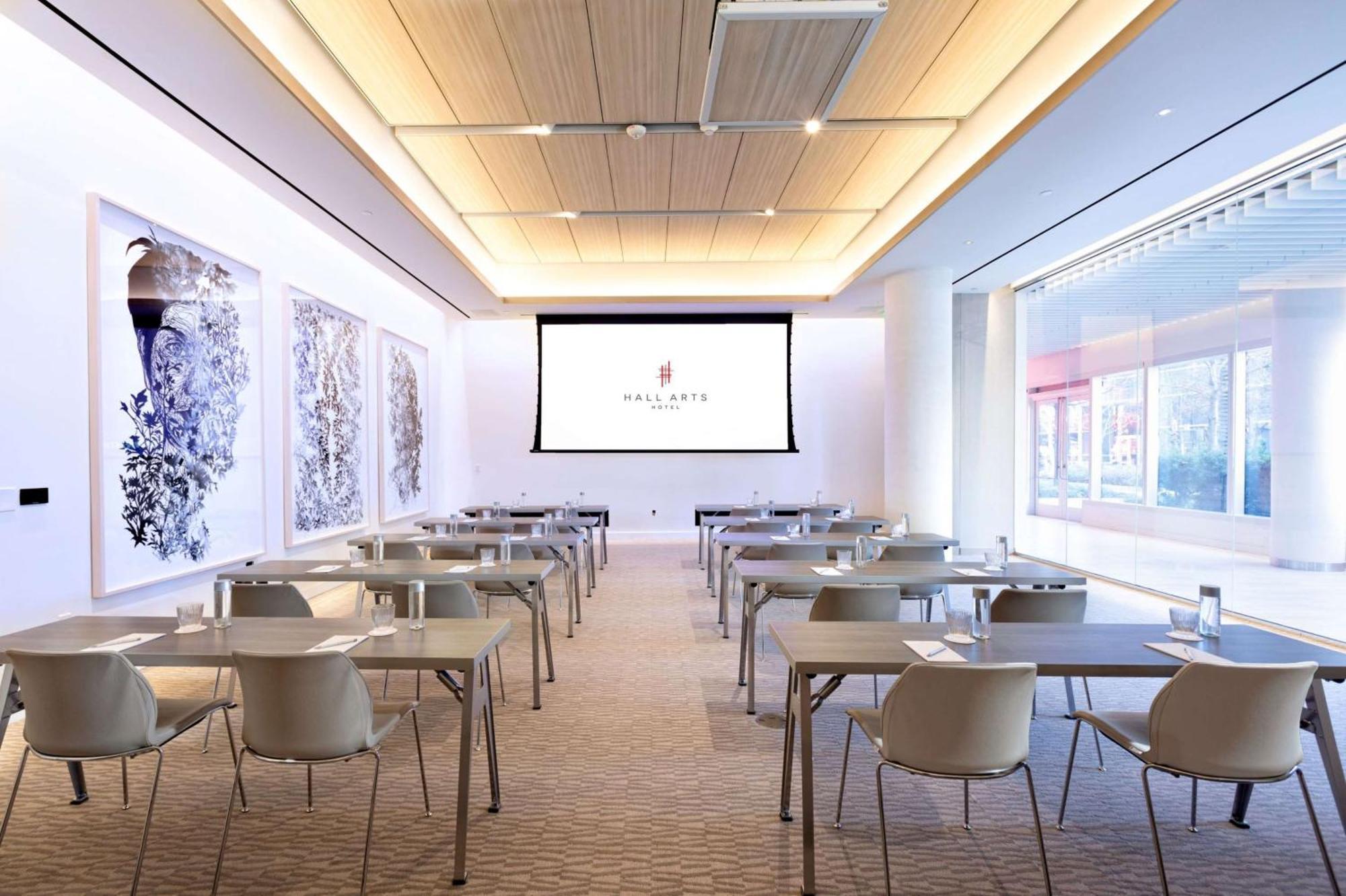 Hall Arts Hotel Dallas, Curio Collection By Hilton Exterior photo