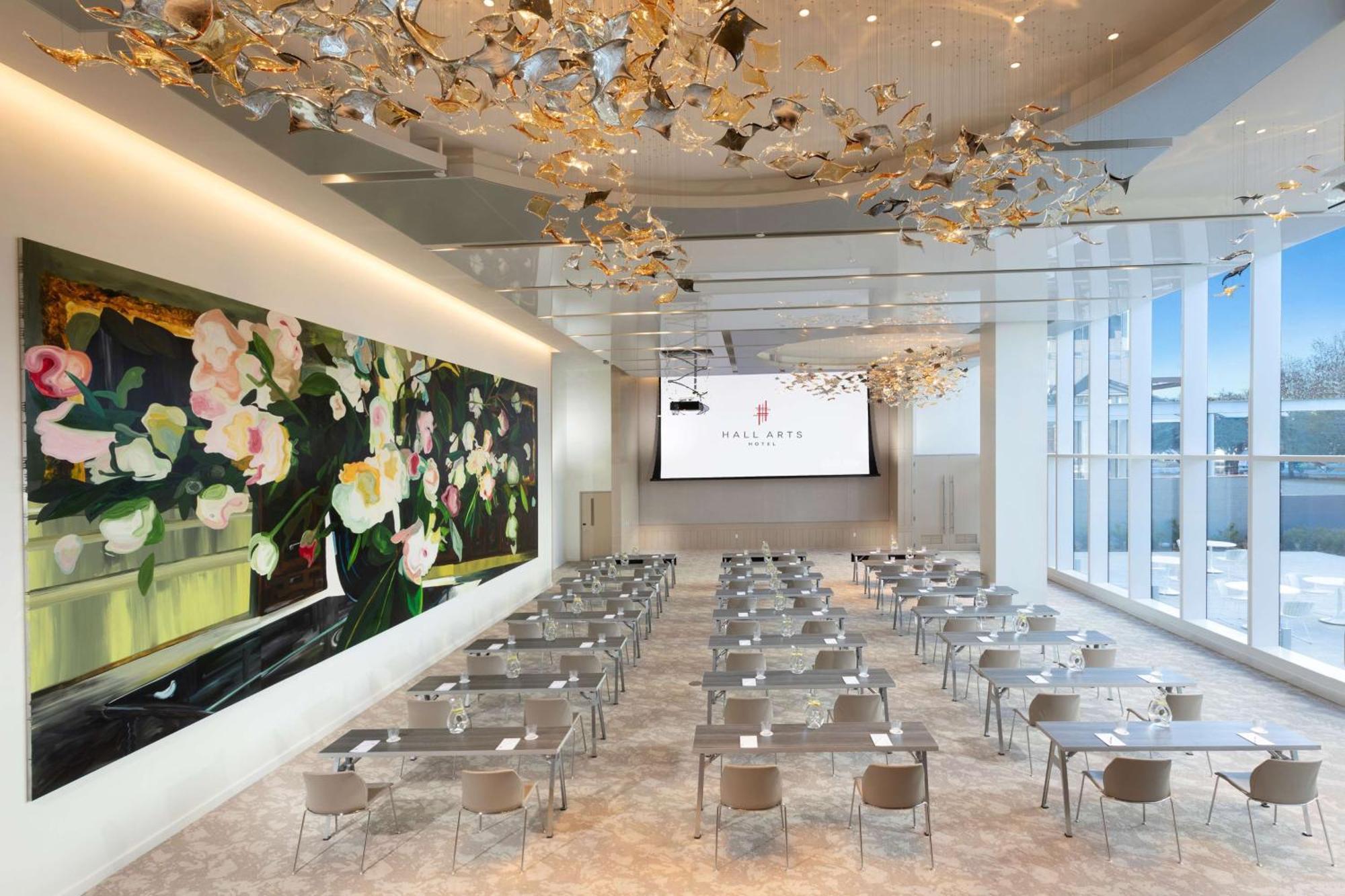 Hall Arts Hotel Dallas, Curio Collection By Hilton Exterior photo