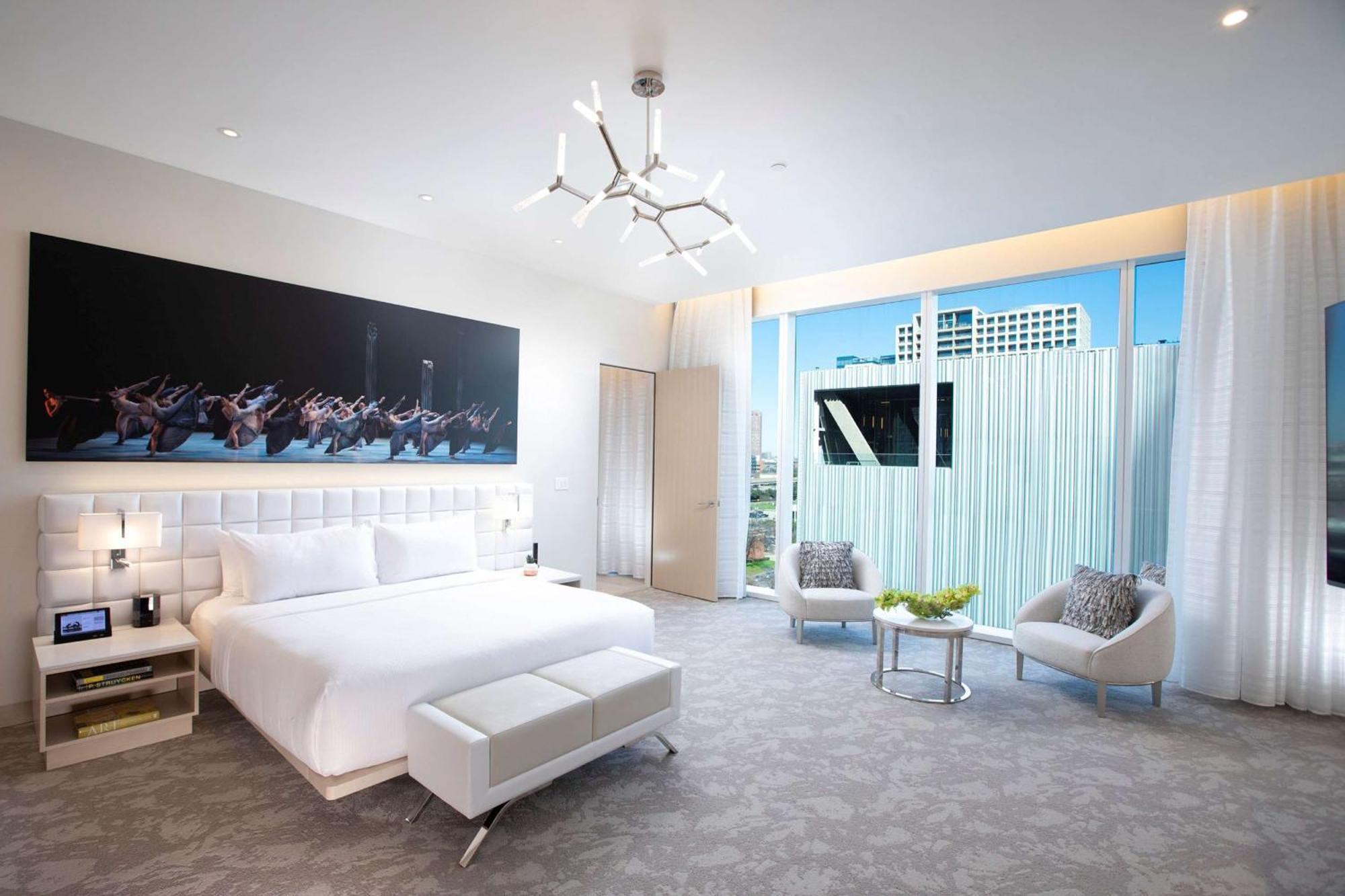 Hall Arts Hotel Dallas, Curio Collection By Hilton Exterior photo