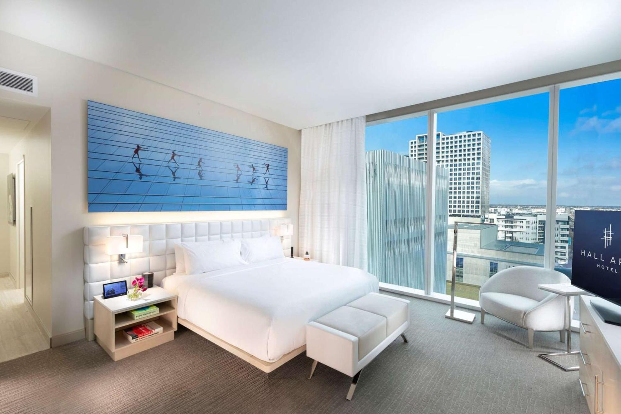 Hall Arts Hotel Dallas, Curio Collection By Hilton Exterior photo